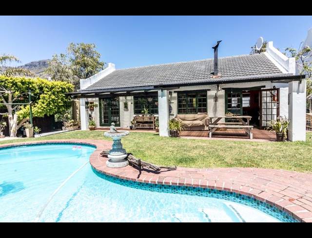 3 BEDROOM PROPERTY TO RENT IN BEACH ESTATE